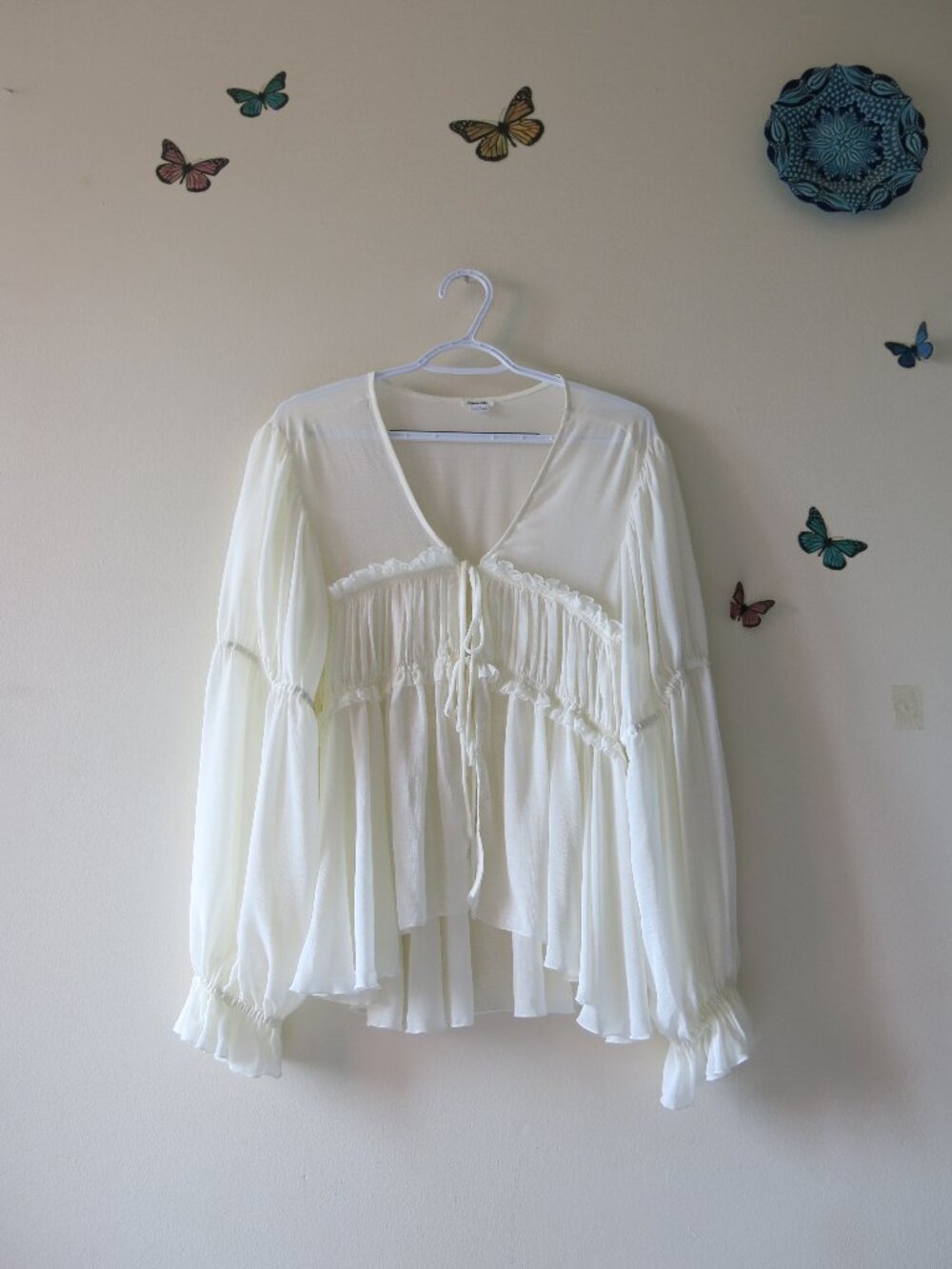 Kimchi Blue Amelia Bohemian Romantic Ruffle Sheer Babydoll Off White Top Size L